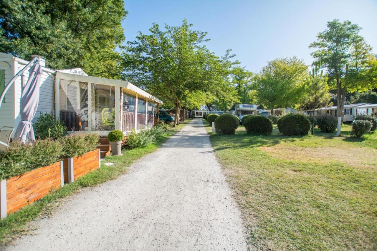 Camping Royal Ocean Hotel Saint-Sulpice-de-Royan Buitenkant foto